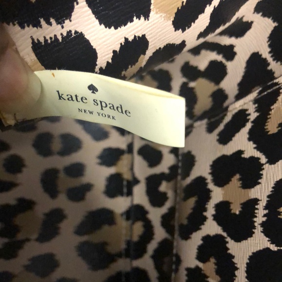KATE SPADE MYA black 100% Cow Leather Reversible black/animal print tote bag. - Picture 2 of 16